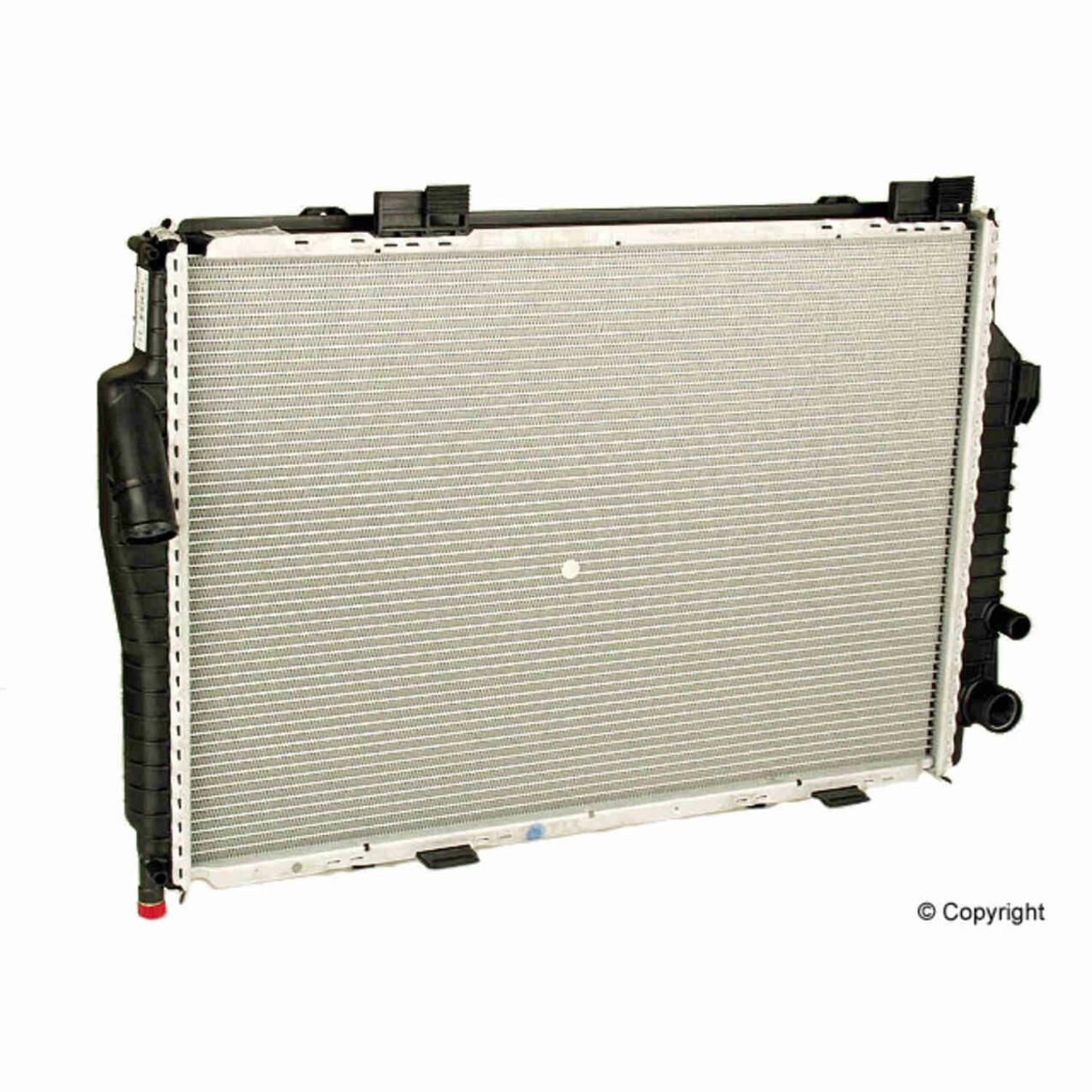 Mercedes Radiator 2025007803 - Behr Premium 376712621